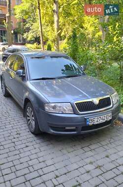 Лифтбек Skoda Superb 2007 в 