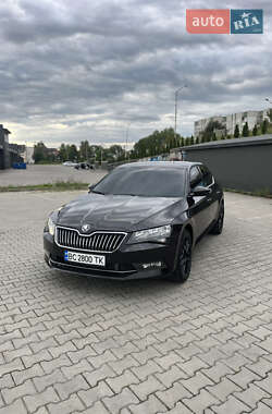 Ліфтбек Skoda Superb 2016 в 