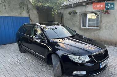 Универсал Skoda Superb 2010 в Захарьевке