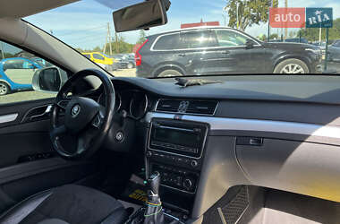 Лифтбек Skoda Superb 2013 в 