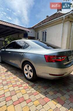 Лифтбек Skoda Superb 2019 в 