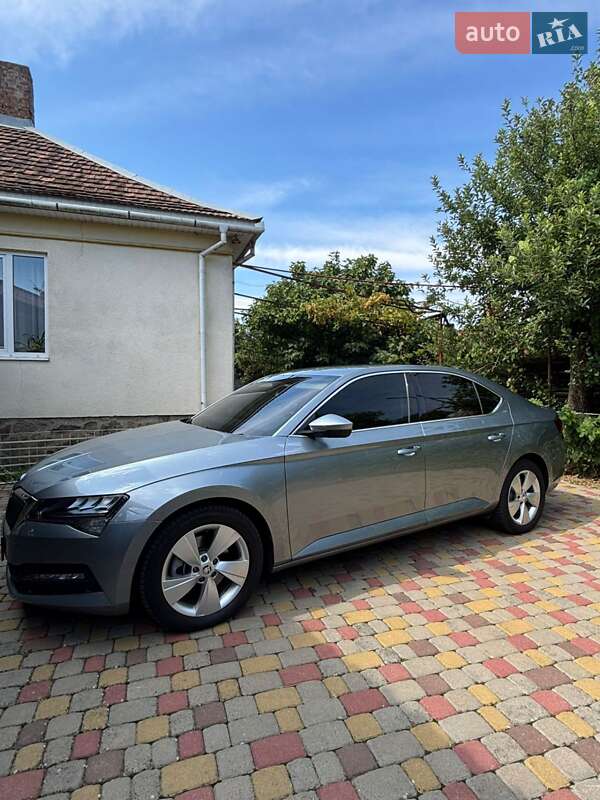 Лифтбек Skoda Superb 2019 в Мукачево