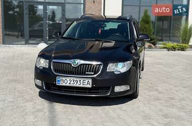 Універсал Skoda Superb 2013 в 