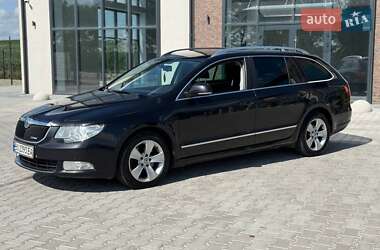 Універсал Skoda Superb 2013 в 