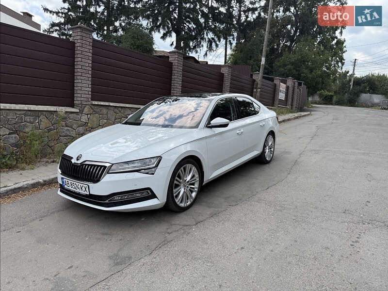 Лифтбек Skoda Superb 2019 в 