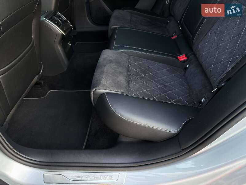 Универсал Skoda Superb 2021 в Луцке