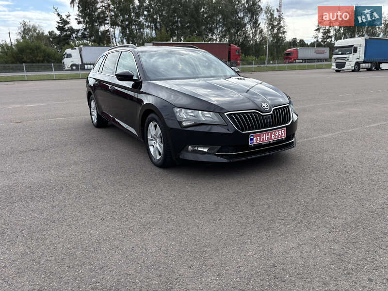 Универсал Skoda Superb 2019 в Ковеле