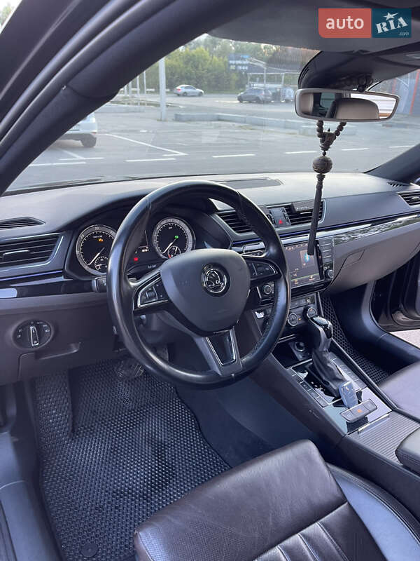 Универсал Skoda Superb 2015 в Ирпене