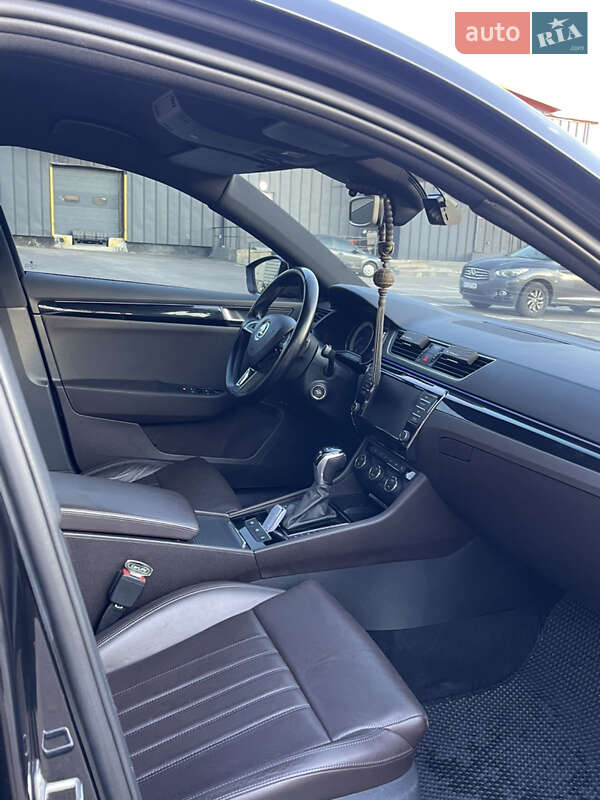 Универсал Skoda Superb 2015 в Ирпене