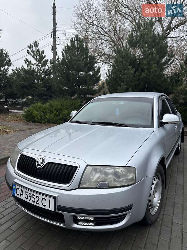 Лифтбек Skoda Superb 2007 в Каменке