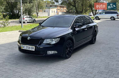 Ліфтбек Skoda Superb 2012 в Новояворівську