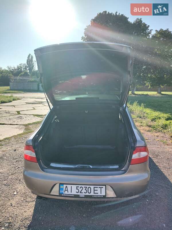 Лифтбек Skoda Superb 2012 в Киеве