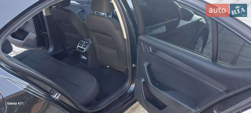 Лифтбек Skoda Superb 2017 в Калуше