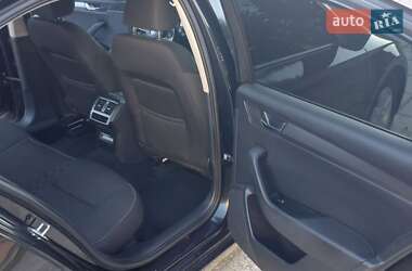 Лифтбек Skoda Superb 2017 в 