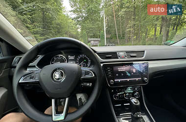 Универсал Skoda Superb 2018 в 
