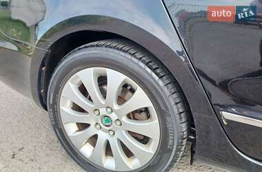 Лифтбек Skoda Superb 2010 в 