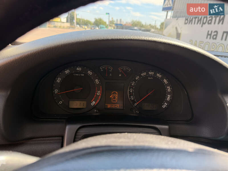 Лифтбек Skoda Superb 2005 в Белой Церкви