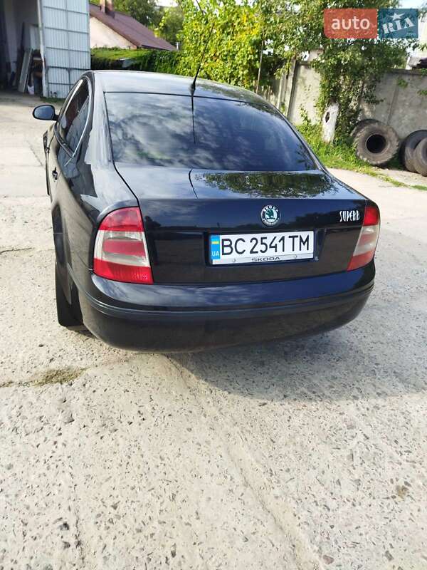 Ліфтбек Skoda Superb 2008 в Стрию фото 4 Ліфтбек Skoda Superb 2008 в Стрию