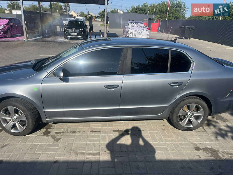 Лифтбек Skoda Superb 2012 в Черкассах фото 5 Лифтбек Skoda Superb 2012 в Черкассах
