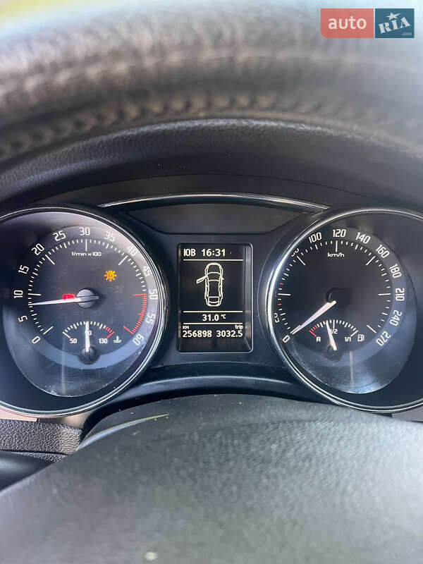 Лифтбек Skoda Superb 2012 в Черкассах фото 8 Лифтбек Skoda Superb 2012 в Черкассах