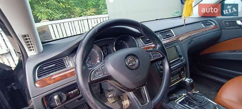 Універсал Skoda Superb 2014 в Бурштині