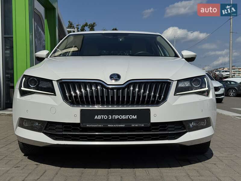 Лифтбек Skoda Superb 2018 в Киеве