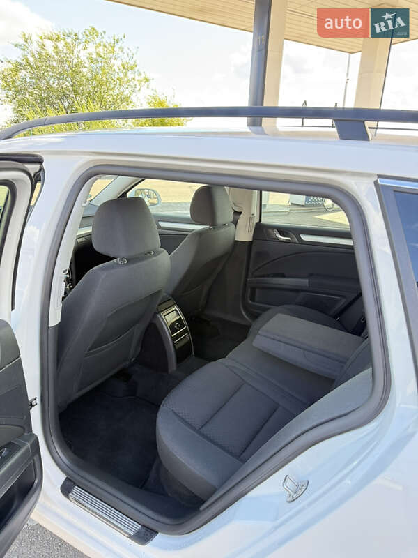 Универсал Skoda Superb 2014 в Днепре