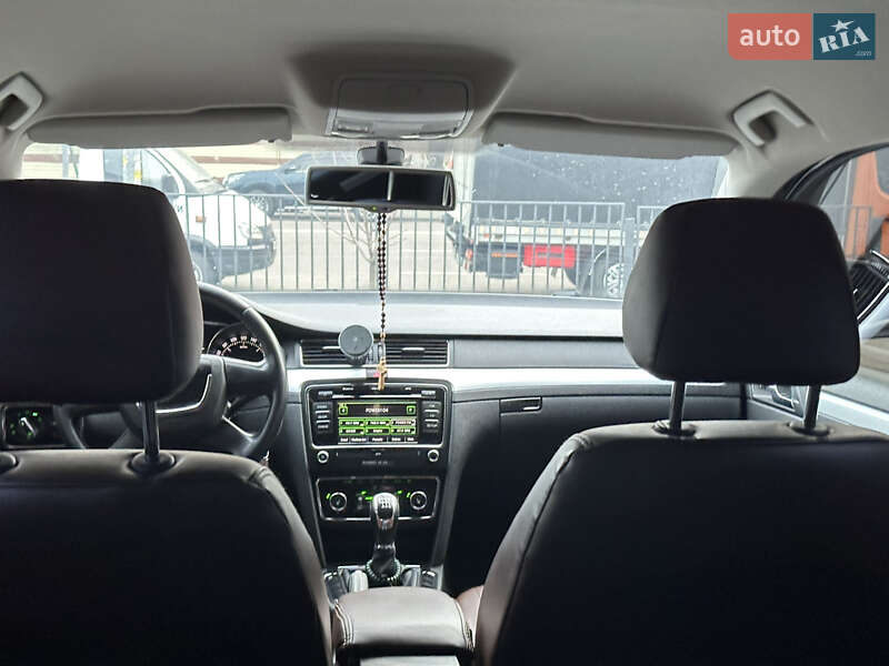 Универсал Skoda Superb 2010 в Киеве