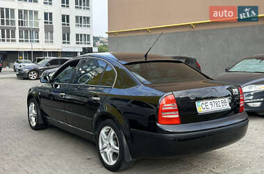 Лифтбек Skoda Superb 2005 в 