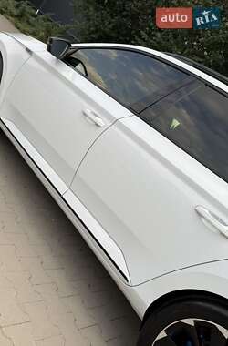 Универсал Skoda Superb 2020 в 