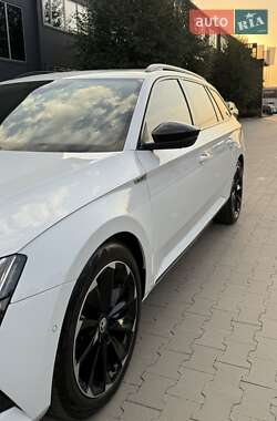 Универсал Skoda Superb 2020 в 