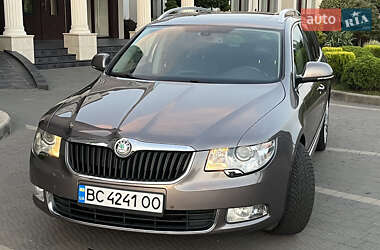Универсал Skoda Superb 2010 в 