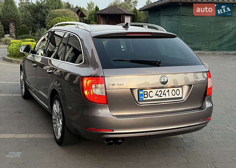 Универсал Skoda Superb 2010 в Стрые
