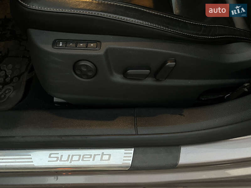Универсал Skoda Superb 2010 в Стрые