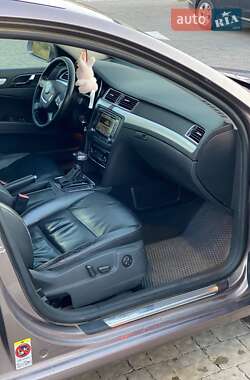 Універсал Skoda Superb 2010 в Ужгороді