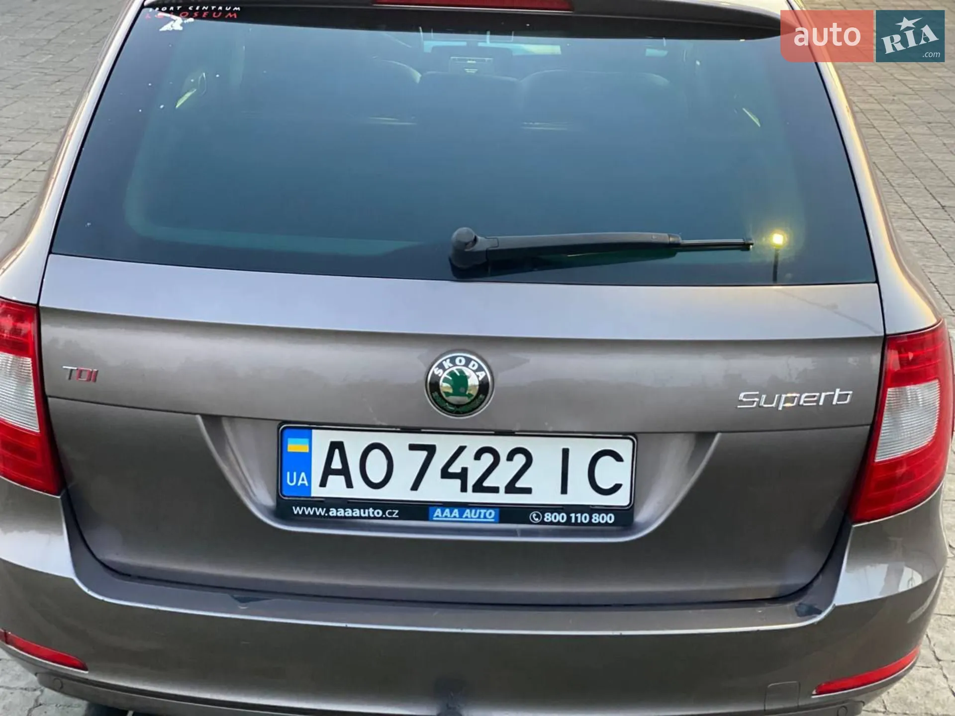 2010 Skoda Superb - мініатюра 4