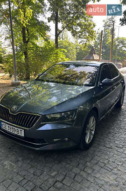 Лифтбек Skoda Superb 2016 в 