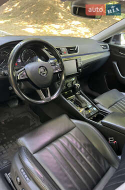 Лифтбек Skoda Superb 2016 в 