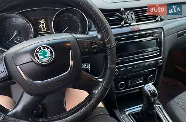 Лифтбек Skoda Superb 2010 в 