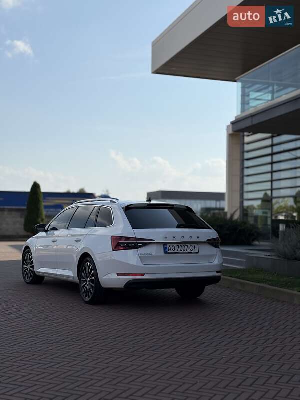 Универсал Skoda Superb 2020 в Мукачево