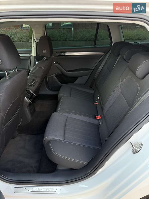 Универсал Skoda Superb 2020 в Мукачево