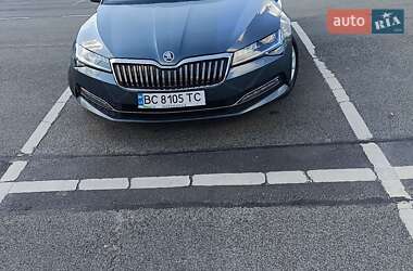 Универсал Skoda Superb 2019 в 