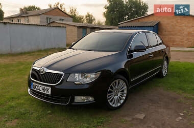 Ліфтбек Skoda Superb 2013 в Синельниковому
