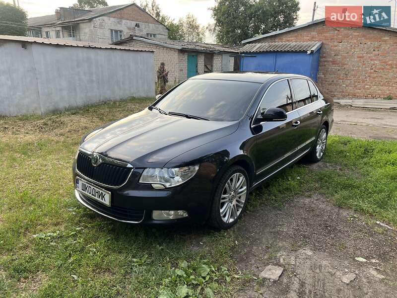 Лифтбек Skoda Superb 2013 в Синельниково