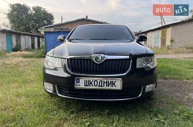 Лифтбек Skoda Superb 2013 в 