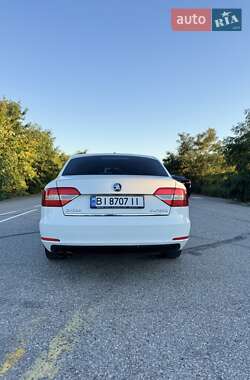 Лифтбек Skoda Superb 2015 в 
