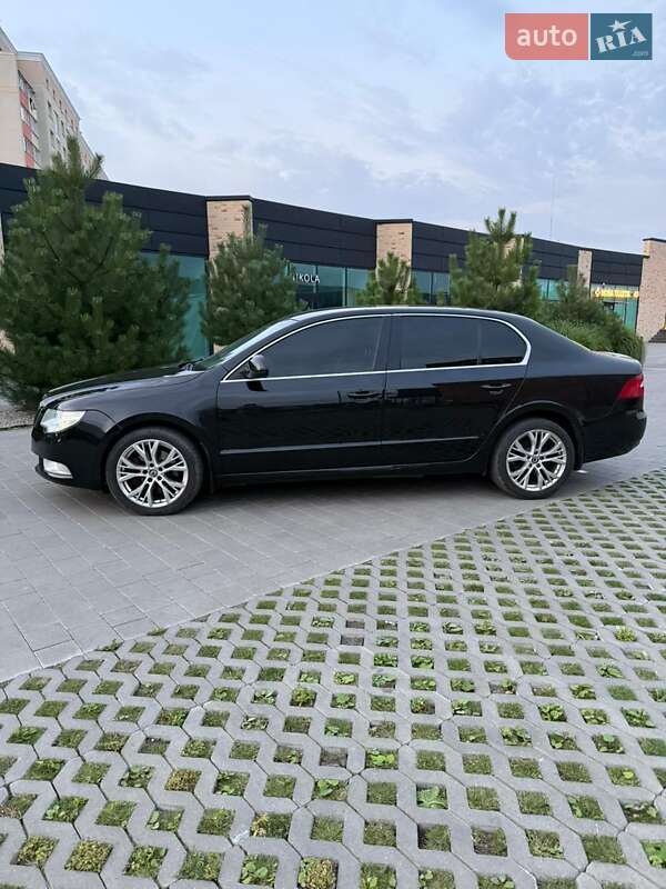 Лифтбек Skoda Superb 2008 в Хмельницком