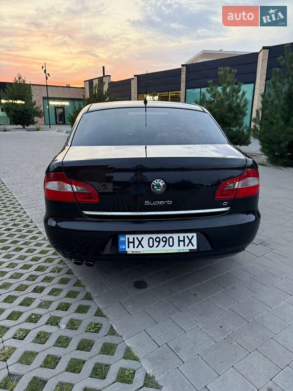 Лифтбек Skoda Superb 2008 в Хмельницком