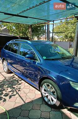 Универсал Skoda Superb 2011 в 