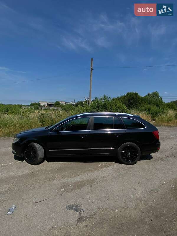 Универсал Skoda Superb 2012 в Тернополе
